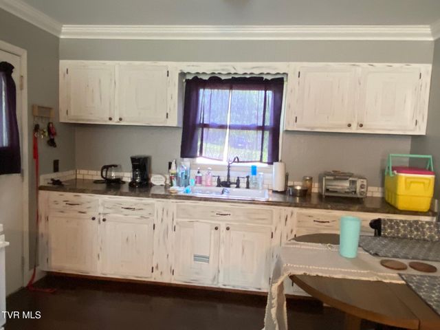 605 Main Street, Mosheim, TN 37818