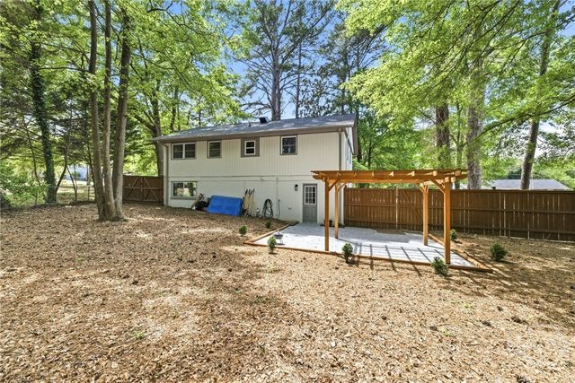 285 Kings Circle, Athens, GA 30606