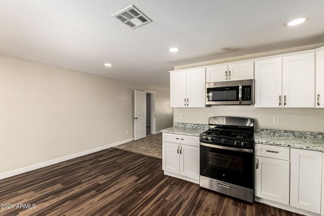 7339 W MONTECITO Avenue, Phoenix, AZ 85033