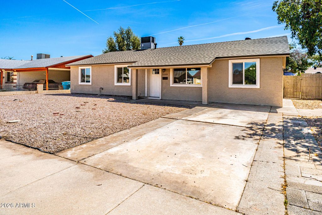 7339 W MONTECITO Avenue, Phoenix, AZ 85033 — photo 2