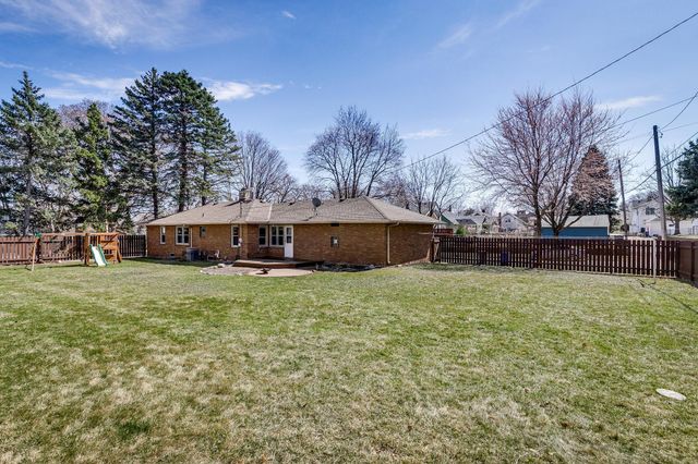 1345 Berkeley Avenue, Saint Paul, MN 55105