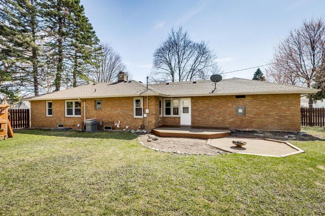 1345 Berkeley Avenue, Saint Paul, MN 55105