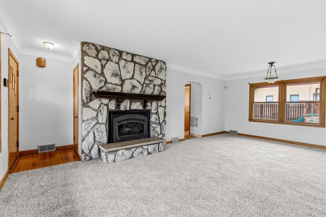 1345 Berkeley Avenue, Saint Paul, MN 55105