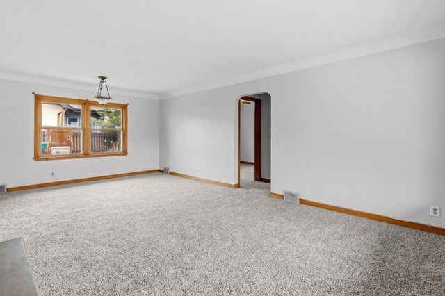 1345 Berkeley Avenue, Saint Paul, MN 55105