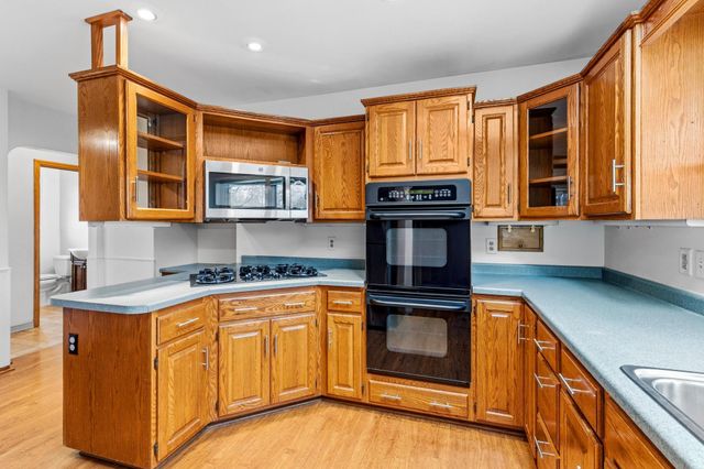 1345 Berkeley Avenue, Saint Paul, MN 55105