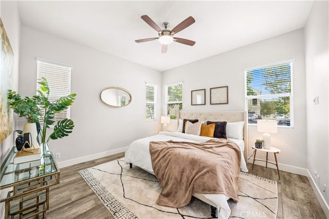 220 Follyhatch, Irvine, CA 92618