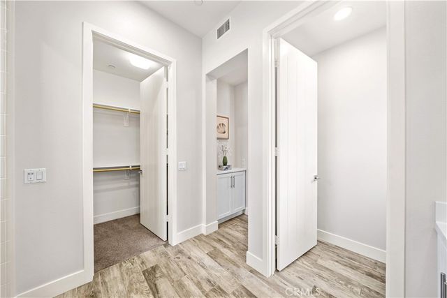 220 Follyhatch, Irvine, CA 92618