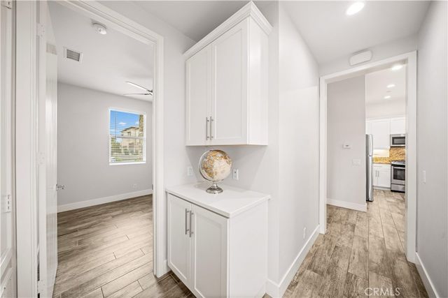 220 Follyhatch, Irvine, CA 92618
