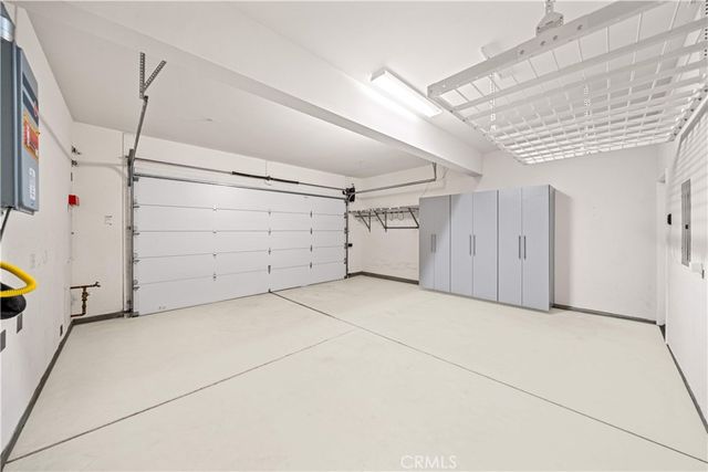 220 Follyhatch, Irvine, CA 92618