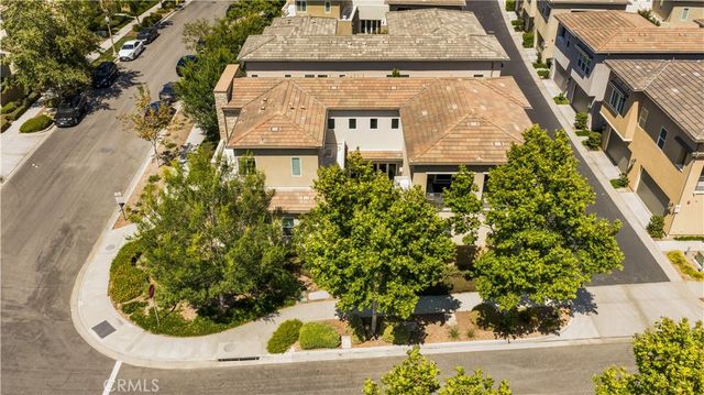 220 Follyhatch, Irvine, CA 92618