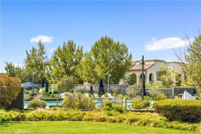 220 Follyhatch, Irvine, CA 92618