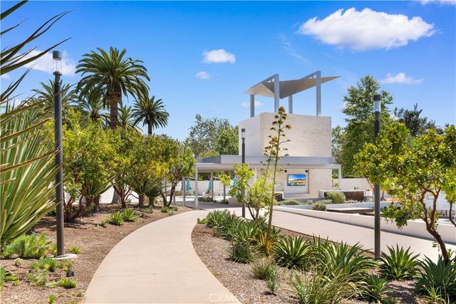 220 Follyhatch, Irvine, CA 92618