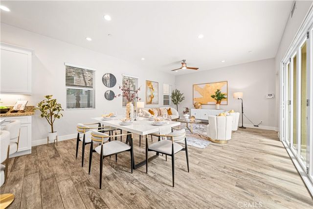 220 Follyhatch, Irvine, CA 92618
