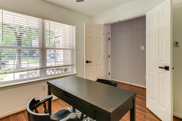 34 Steep Trail Place, Conroe, TX 77385