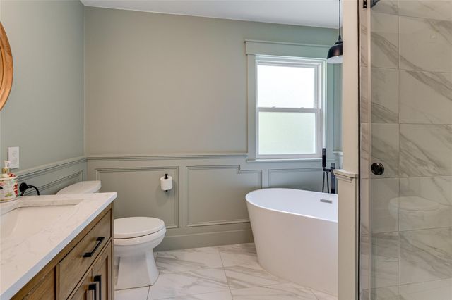 34 Steep Trail Place, Conroe, TX 77385