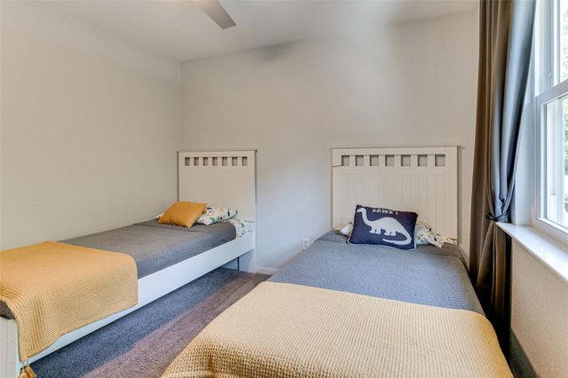 34 Steep Trail Place, Conroe, TX 77385