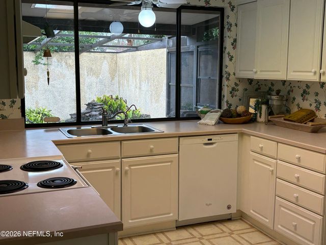 3411 E WAVERLY DOCK Road, Jacksonville, FL 32223