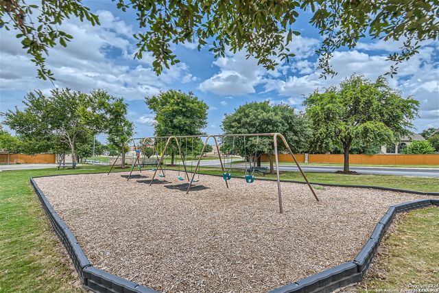 5807 Calaveras Way, San Antonio, TX 78253