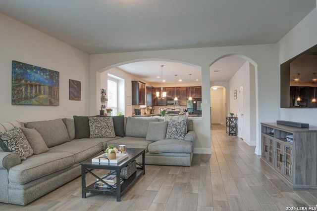 5807 Calaveras Way, San Antonio, TX 78253