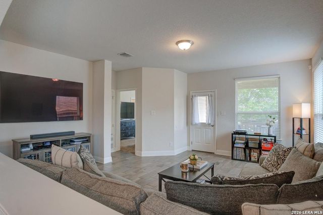 5807 Calaveras Way, San Antonio, TX 78253