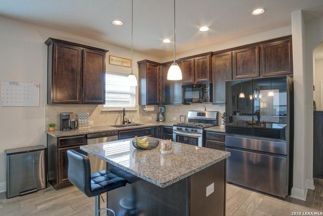 5807 Calaveras Way, San Antonio, TX 78253