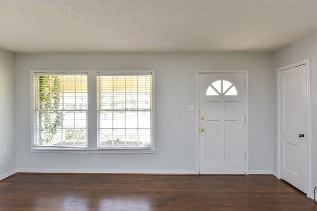 4004 Anita Avenue, Fort Worth, TX 76109