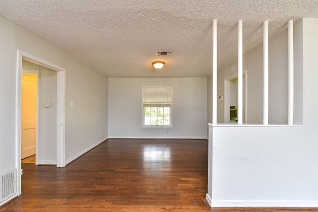 4004 Anita Avenue, Fort Worth, TX 76109