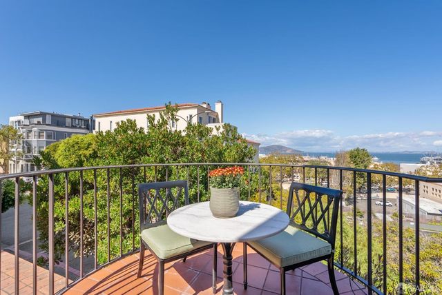 165 Francisco Street 11, San Francisco, CA 94133