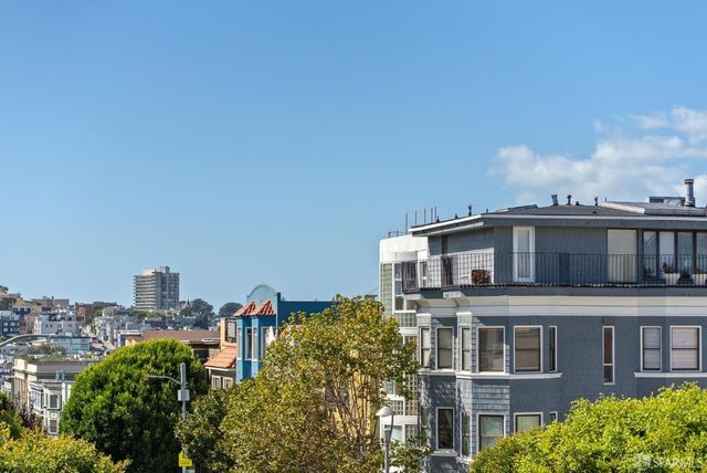 165 Francisco Street 11, San Francisco, CA 94133