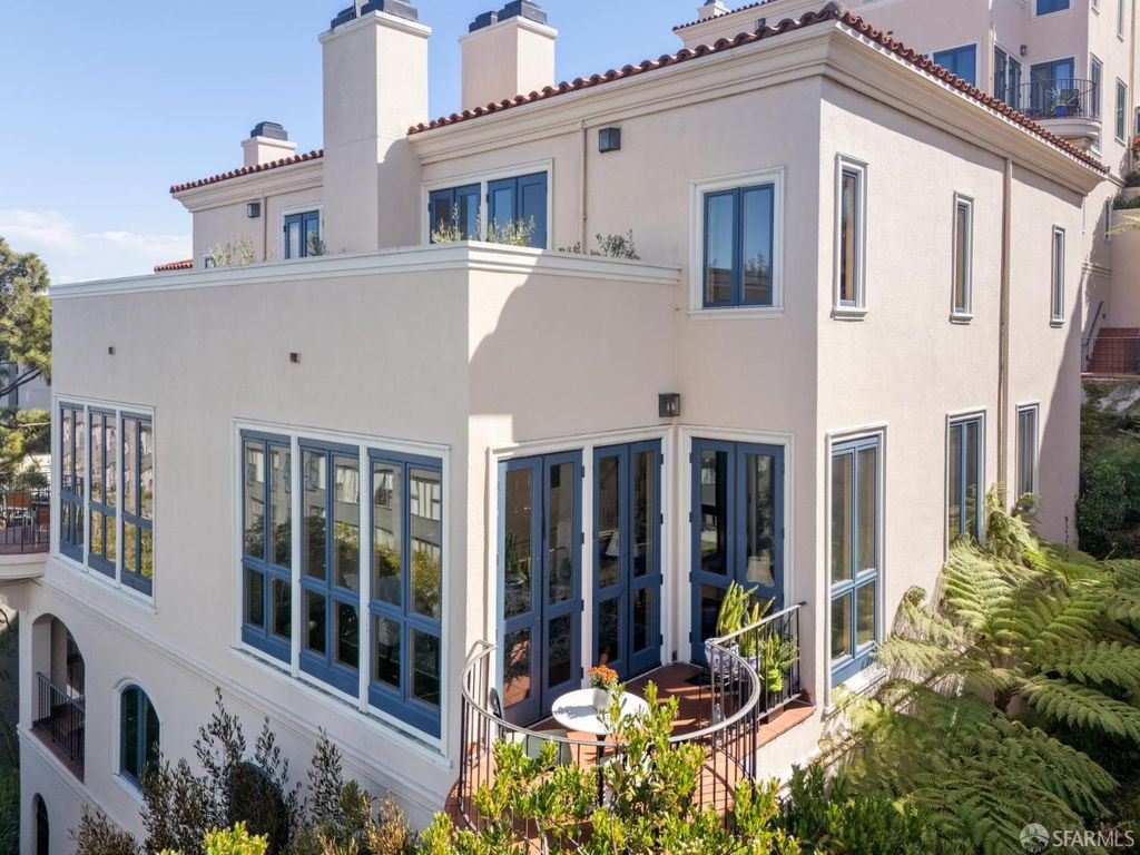 165 Francisco Street 11, San Francisco, CA 94133