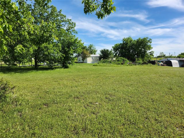 308 Coyote Trail, Rhome, TX 76078