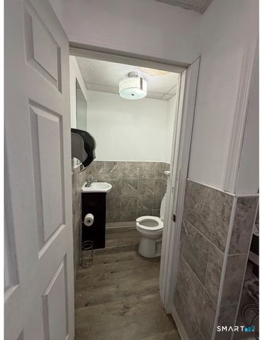 347-349 Kennedy Drive, Putnam, CT 06260