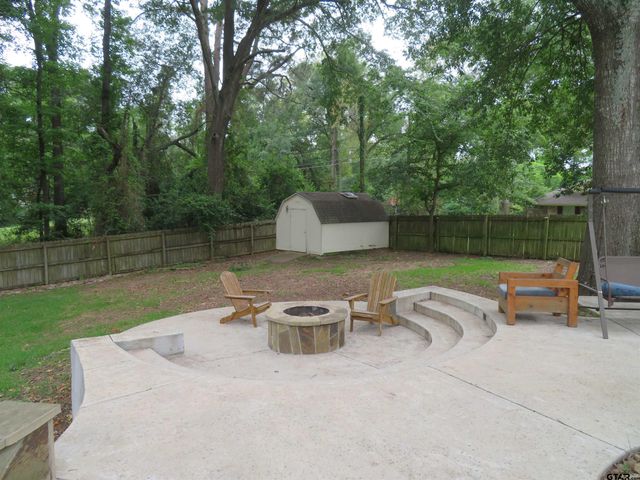 10973 Harvestwood, Tyler, TX 75703