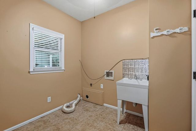 434 Station Drive, Smiths Station, AL 36877
