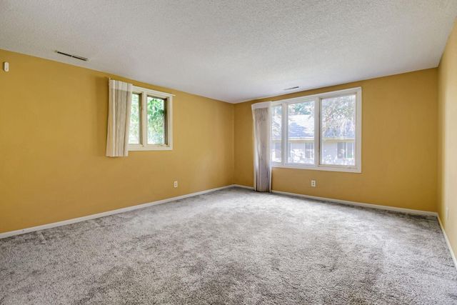 2795 Helen Street N, North Saint Paul, MN 55109
