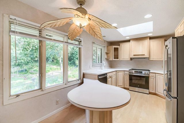 2795 Helen Street N, North Saint Paul, MN 55109