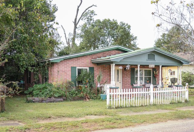 6767 Margaret Street, Milton, FL 32570