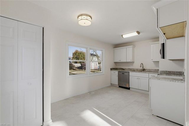 816 Smith ST, Hampton, VA 23661