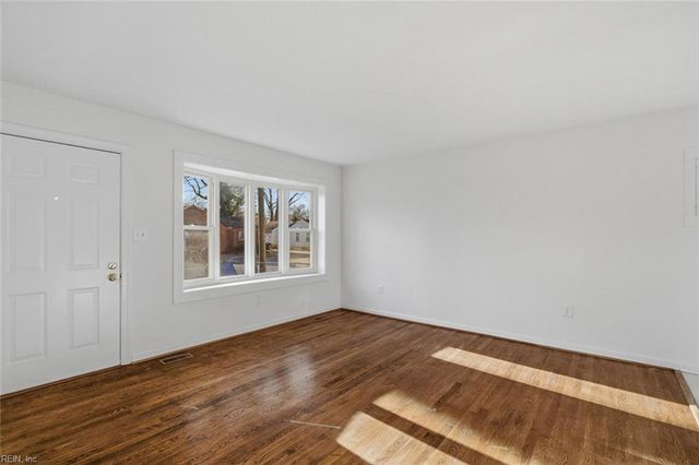 816 Smith ST, Hampton, VA 23661