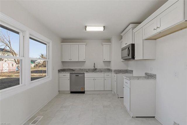 816 Smith ST, Hampton, VA 23661