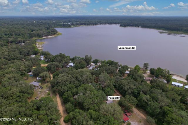 104 HELEN Avenue, Interlachen, FL 32148
