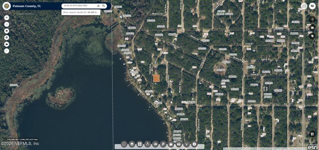 104 HELEN Avenue, Interlachen, FL 32148