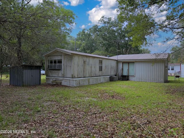 104 HELEN Avenue, Interlachen, FL 32148