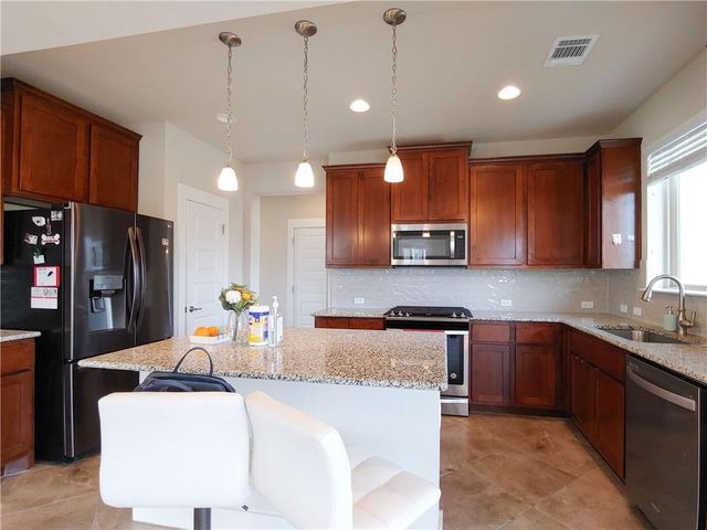 9303 Mcknight LOOP, Austin, TX 78717