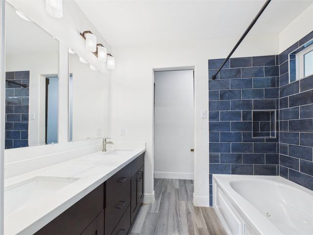 4506 Linninger Lane, Dickinson, TX 77539