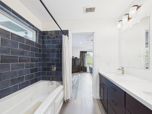 4506 Linninger Lane, Dickinson, TX 77539