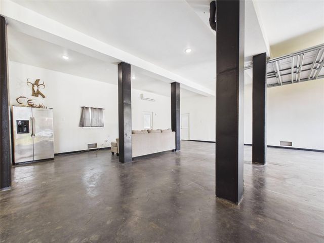 4506 Linninger Lane, Dickinson, TX 77539