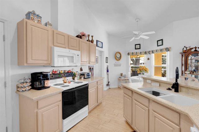 16812 ROCKWELL HEIGHTS LANE, Clermont, FL 34711