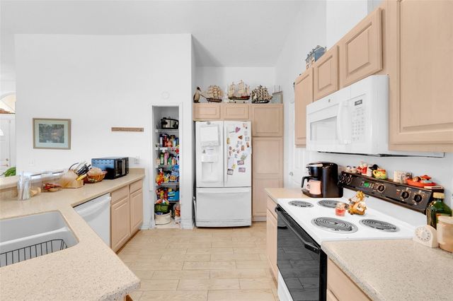 16812 ROCKWELL HEIGHTS LANE, Clermont, FL 34711