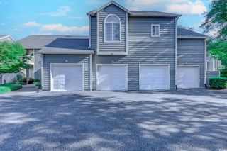 104 High Cir Apt 8H, Myrtle Beach, SC 29572